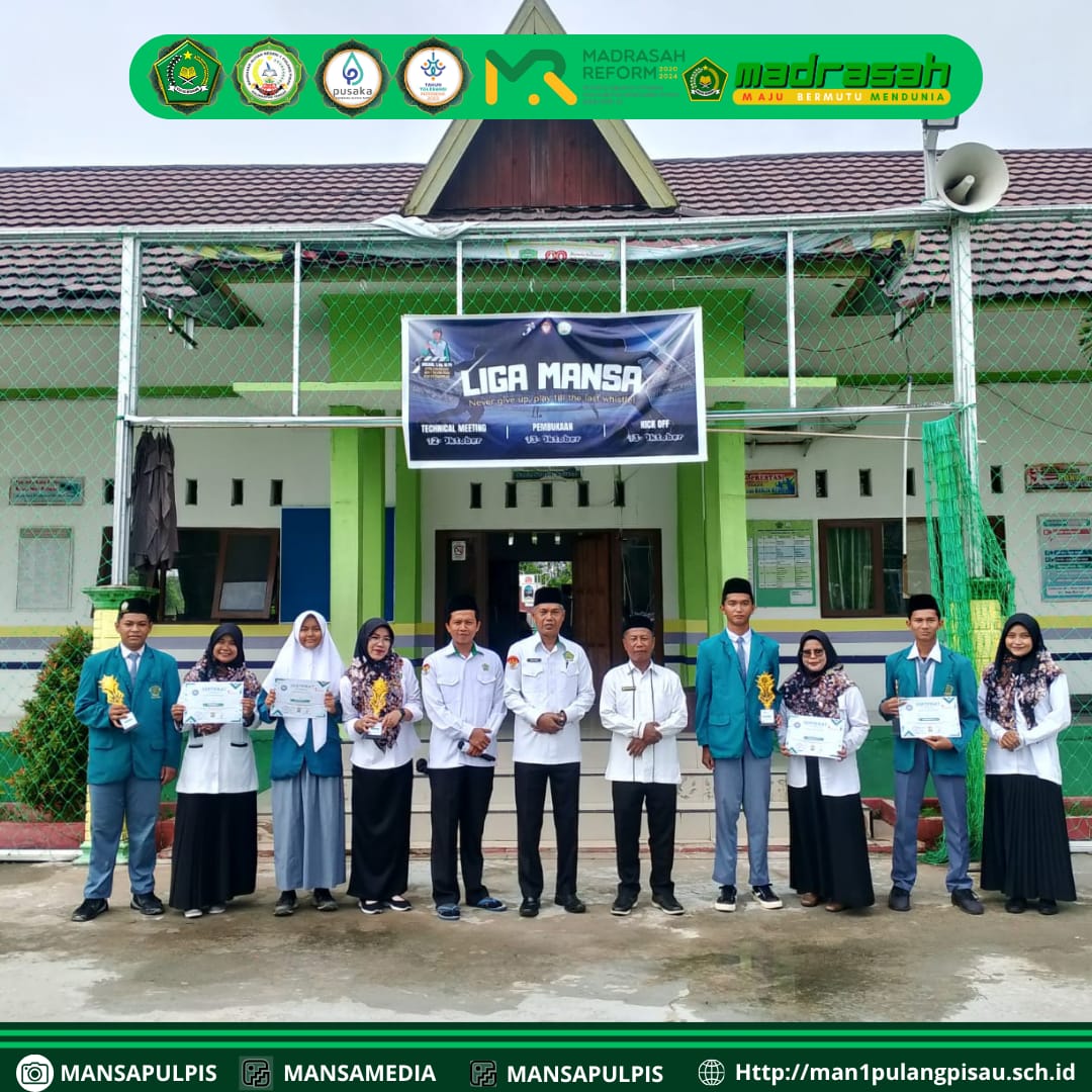 MAN 1 PULANG PISAU GELAR UPACARA SENIN PAGI SEKALIGUS PENYERAHAN PENGHARGAAN P5 TERBAIK ANTAR KELAS